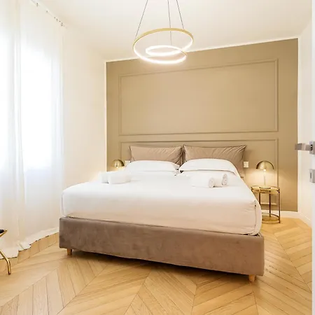 Luxury - Kuki Ponte Vecchio * Florence