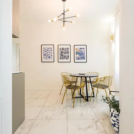 Luxury - Kuki Ponte Vecchio Apartment Florence
