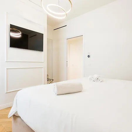 Luxury - Kuki Ponte Vecchio Apartment Florence