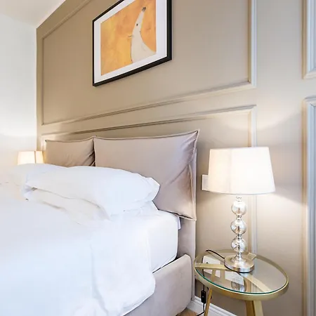 Luxury - Kuki Ponte Vecchio Apartment Florence
